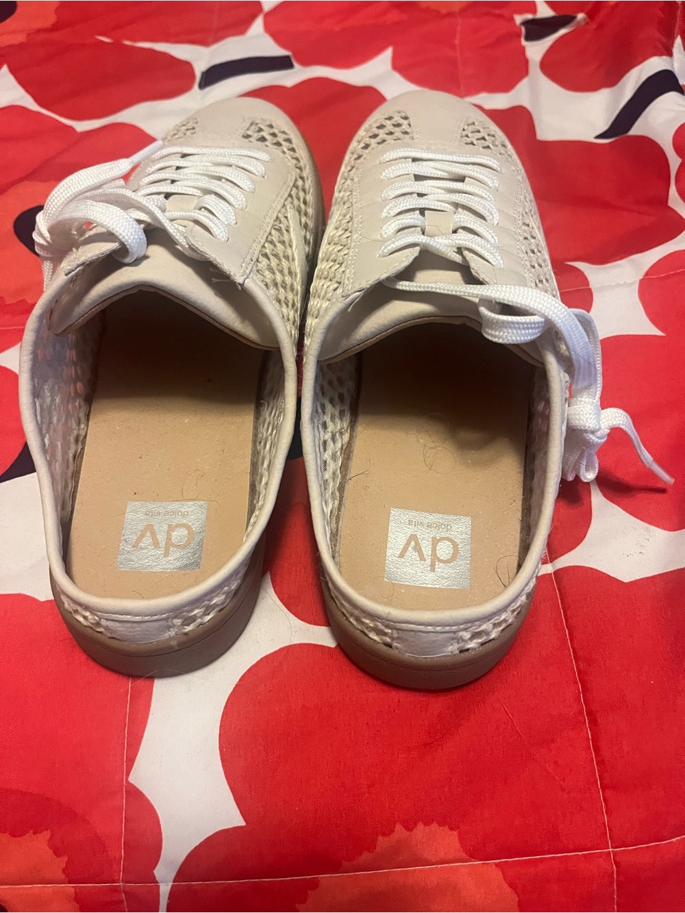 Dolce Vita Cream Lace-Up Women’s Sneakers with Woven Panels - Picture 3 of 5